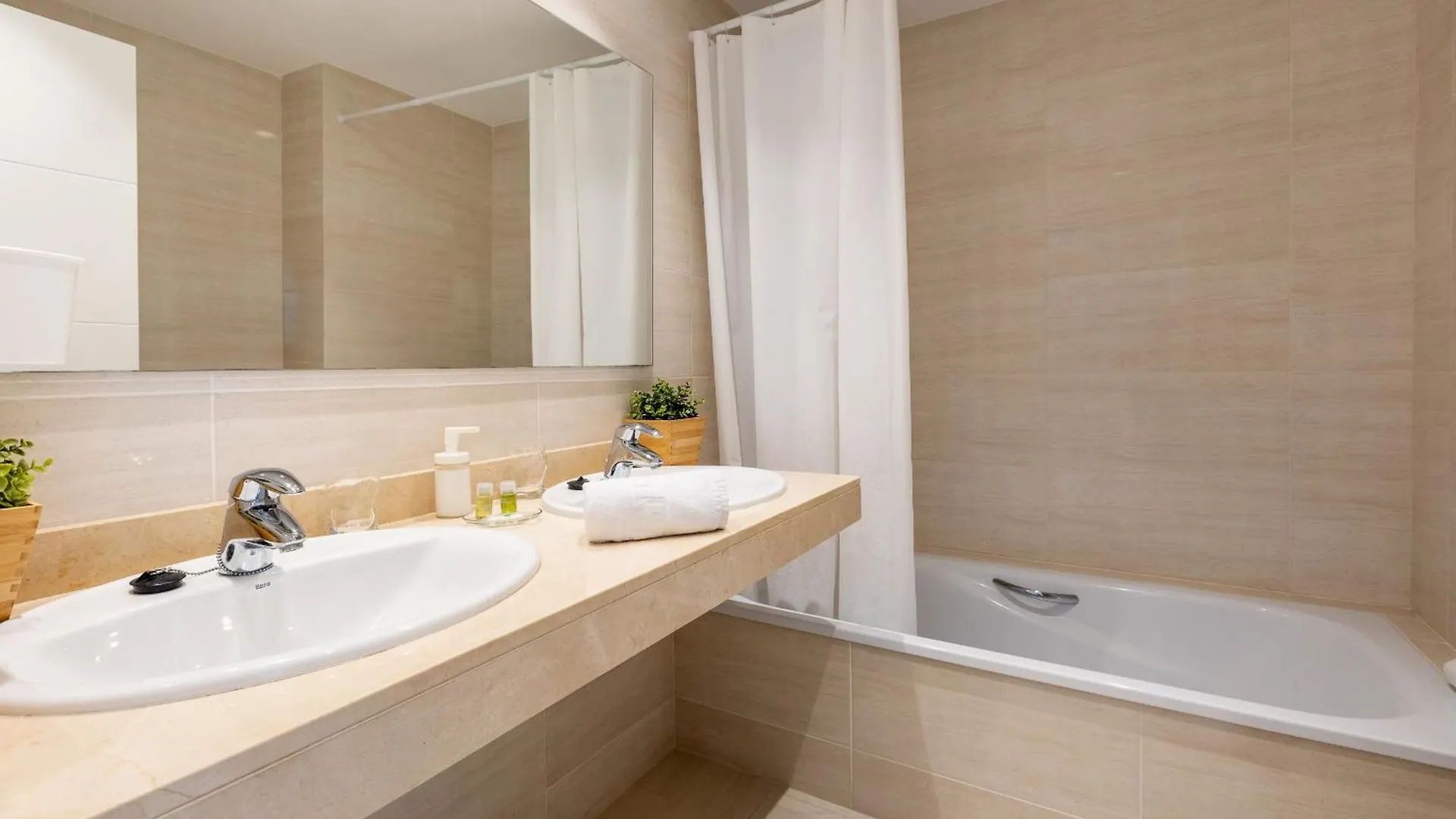 Eden Luxury Home Puerto de Santiago  Holiday home Puerto de Santiago (Tenerife)