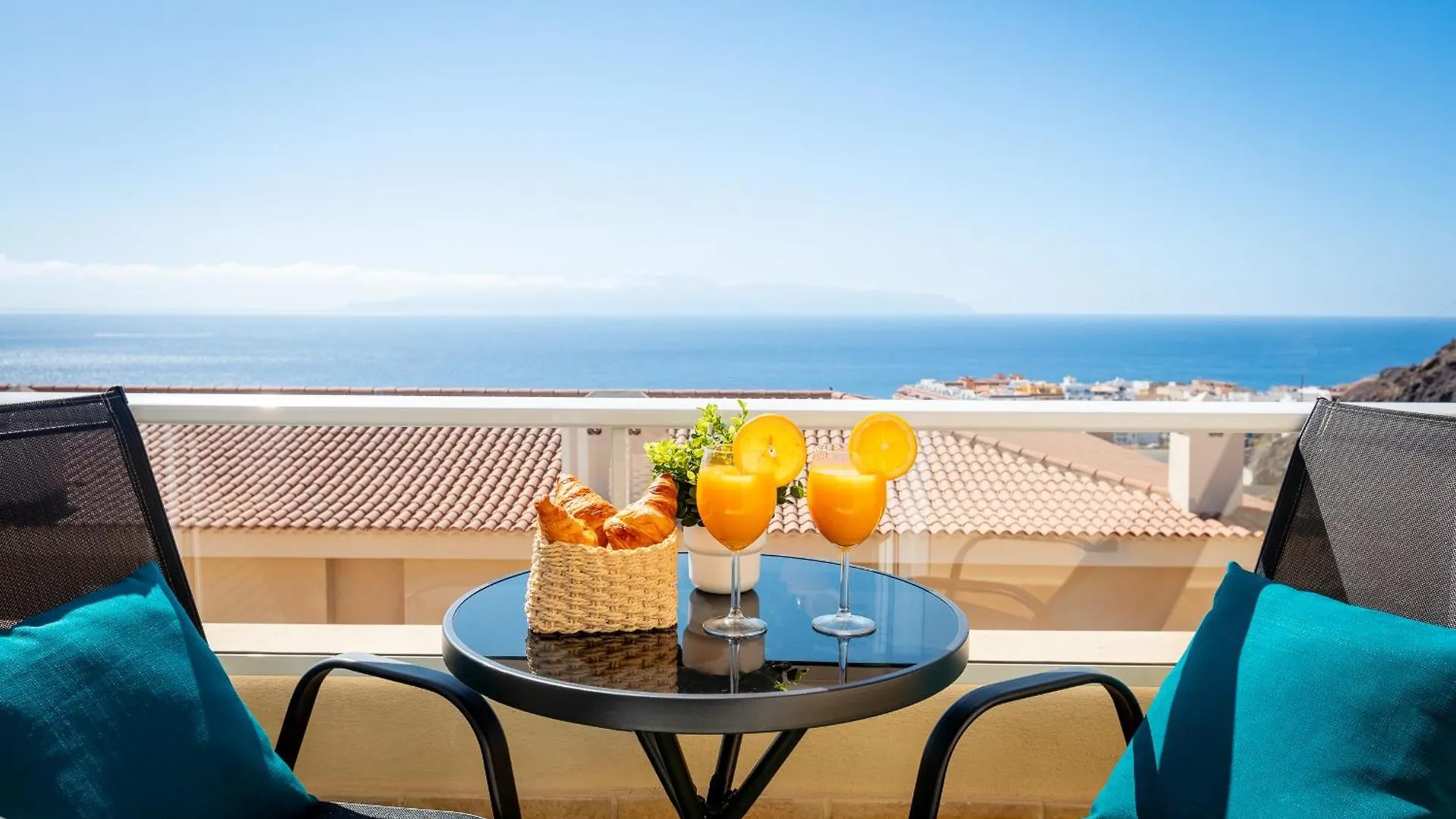 Eden Luxury Home Puerto de Santiago  Tatil Evi